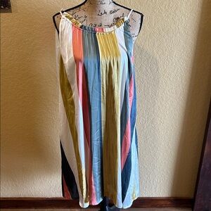 Mystree silky, flowy, halter dress, size L, like new | offer in description